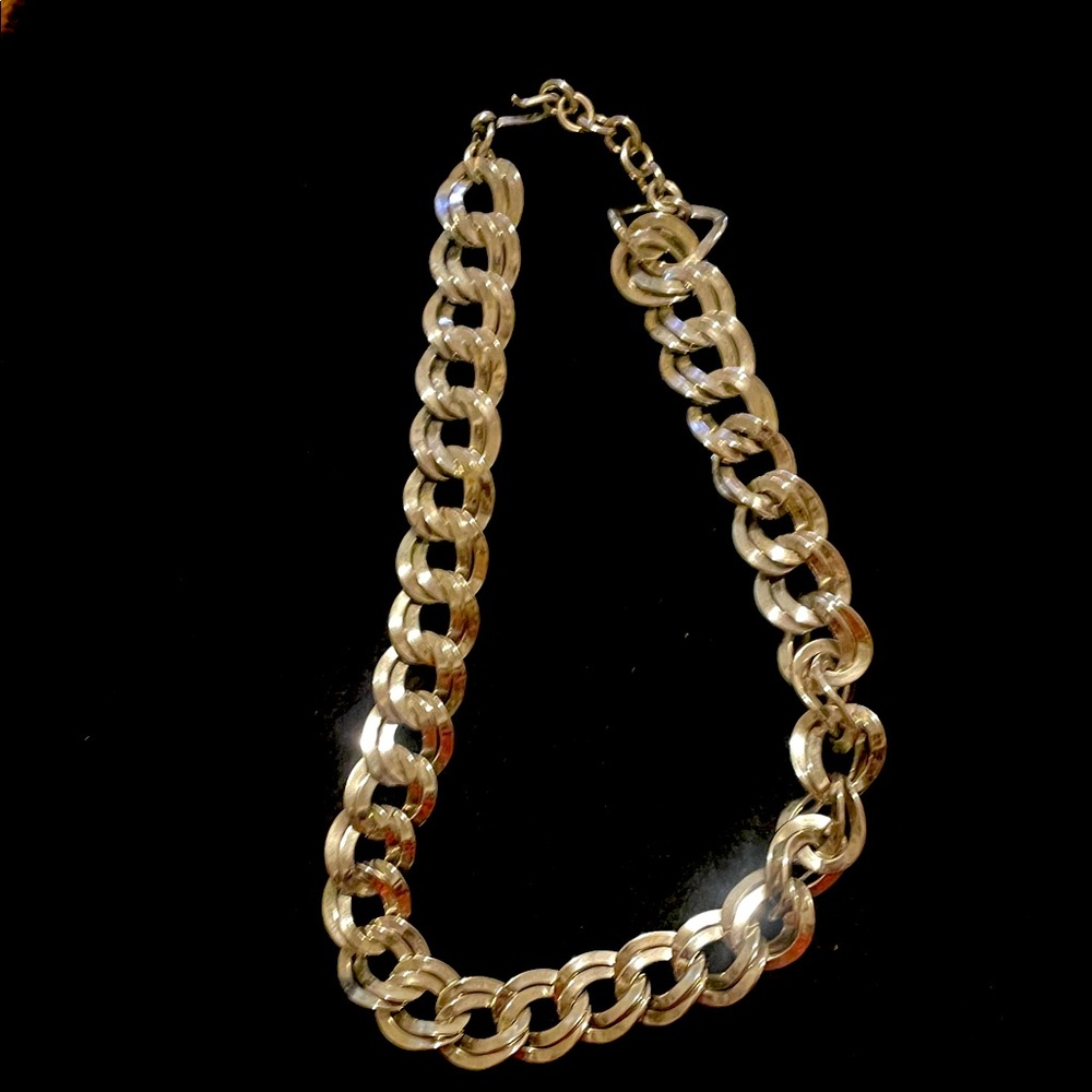 Elegant Gold Chain Necklace